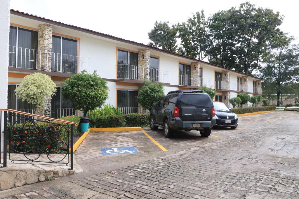 Hotel Plaza Palenque Exterior foto